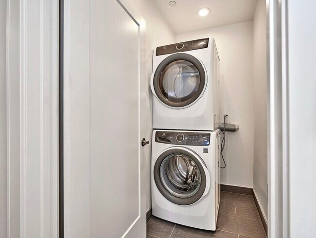 Photo - 4507 Lomita St