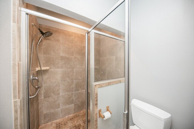 Building Photo - 8231 Chelsea Bend Ct