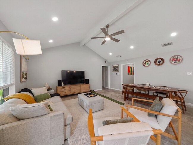 Photo - 5014 Mary Lou Dr