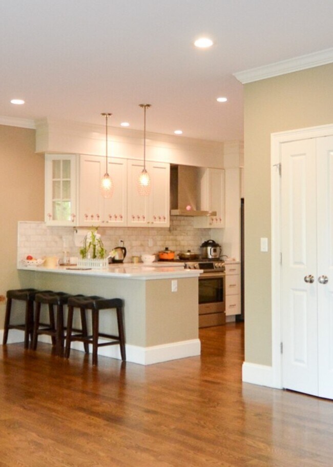 Photo - 89 Hemingway St