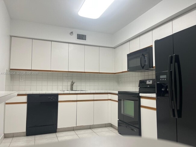 Photo - 3530 Mystic Pointe Dr Unidad 1711