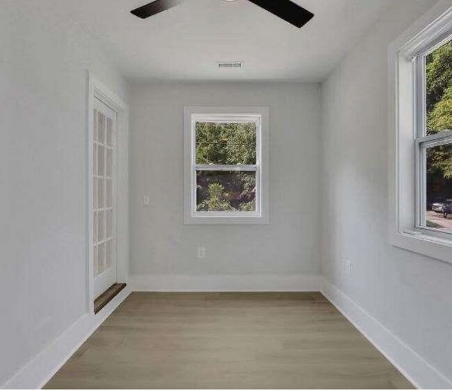 Photo - 1435 Richland Rd SW
