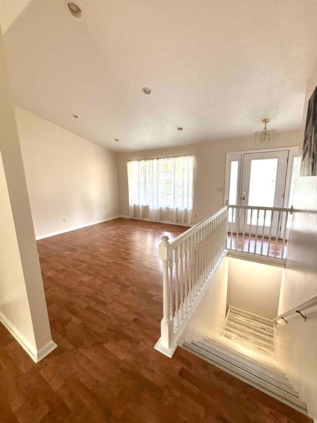 Photo - 4438 Morningside Dr SE