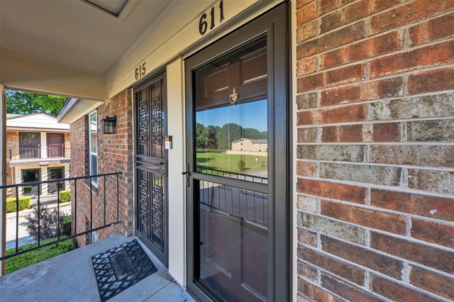 Photo - 4024 Ridglea Country Club Dr Unit 611