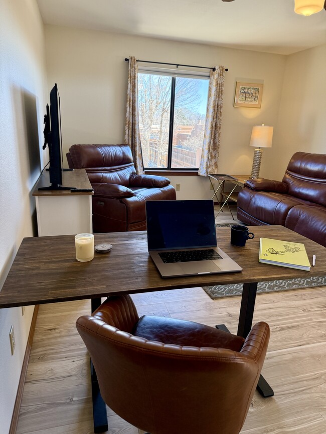 Adjustable height table