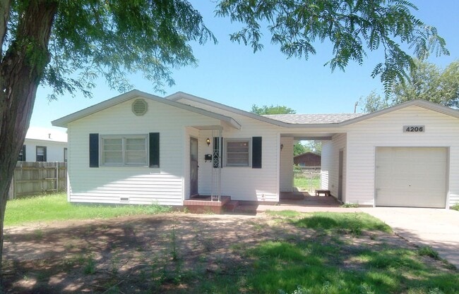 Building Photo - 4206 Crockett St Rental