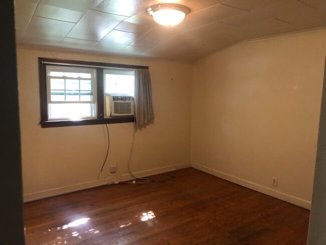 Photo - 1020 Unidad upstairs
