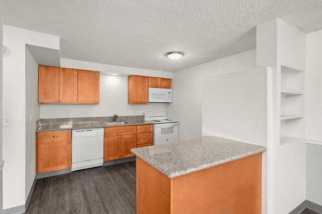 Photo - M Street Apartments