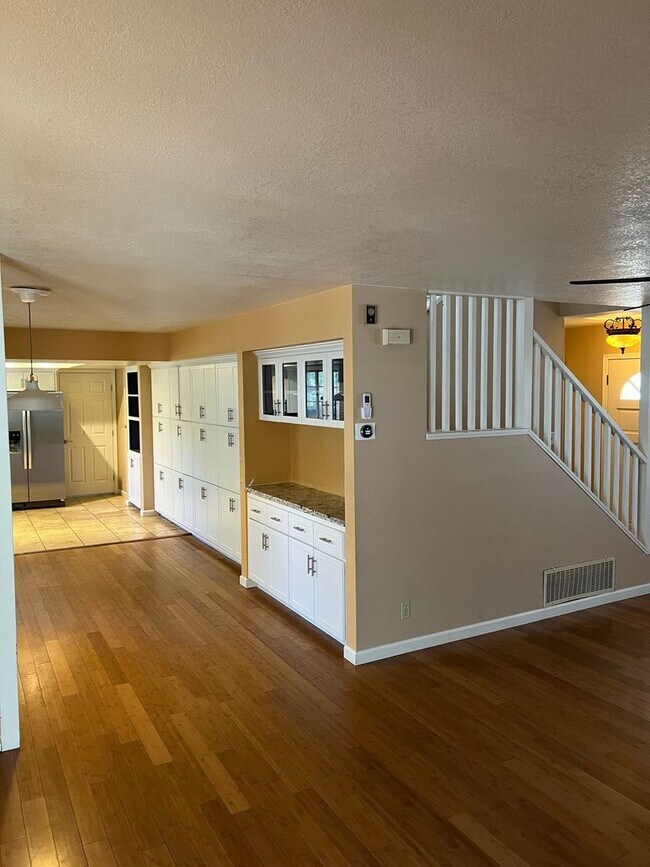 Photo - Beautiful Rockridge Home for long term Lease.