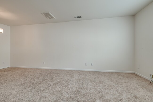 Photo - 7627 Galvin St