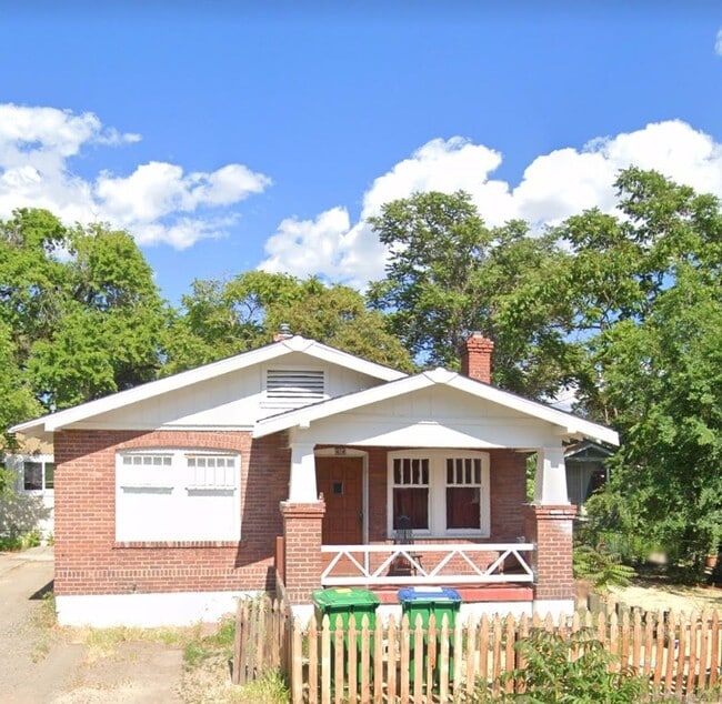 Photo - Perfect Midtown Location