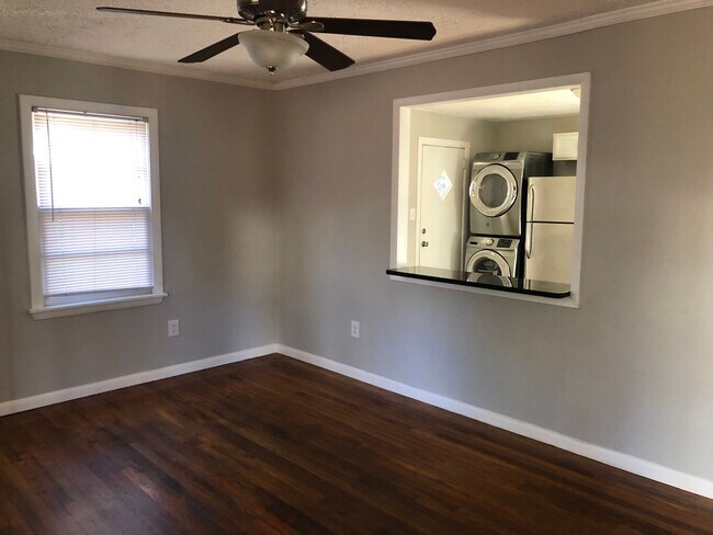 Photo - 145 Appleby Dr