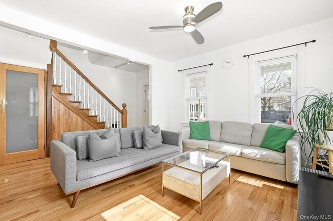 Photo - 11 S Cedar St