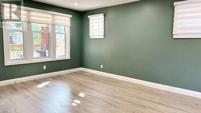 Photo - 693 Colborne St Unité 1