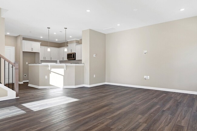 Photo - 237 Ribbon Rail St