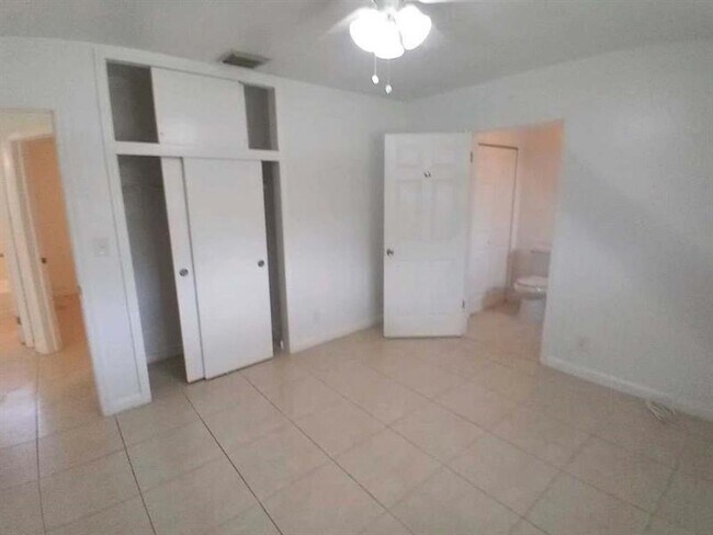 Photo - 2216 Wilson St Unidad 1
