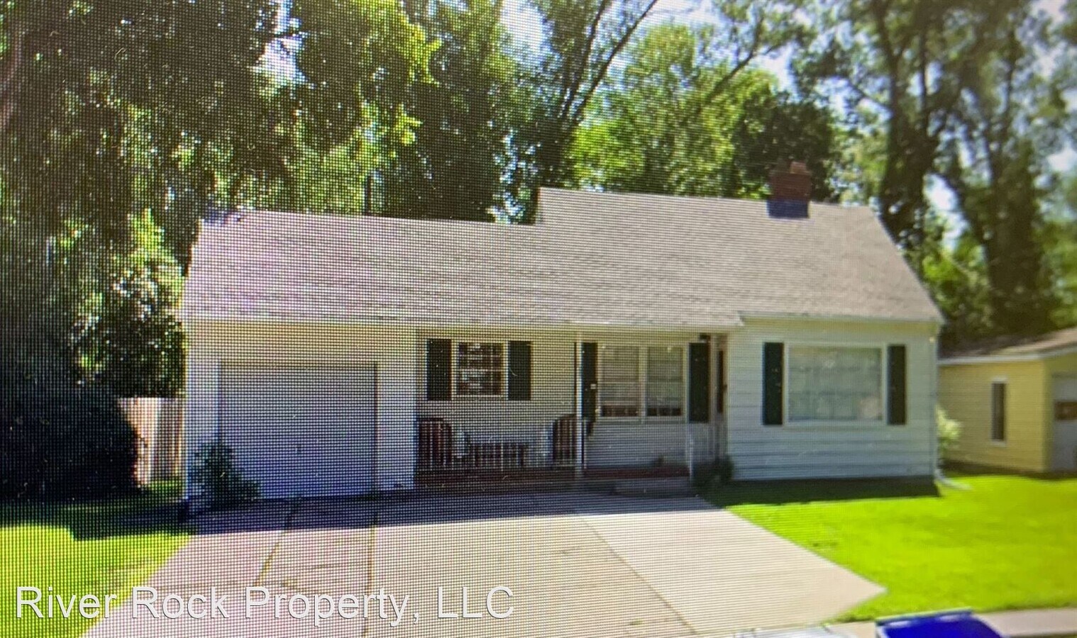 Photo - 1425 University Dr N House