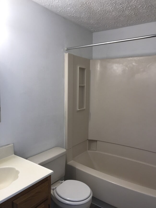 Photo - King George Spacious 2 Bedroom End Unit Townhouse