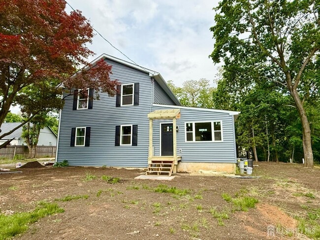 Building Photo - 124 Half Acre Rd