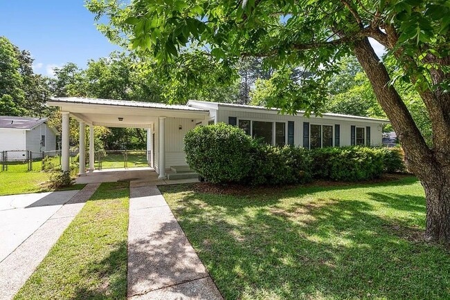 Photo - 832 S Park Ave