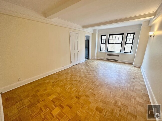 Building Photo - Christopher Street Rental