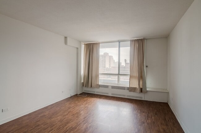 Photo - 1975 Maisonneuve Blvd W Unité 1506