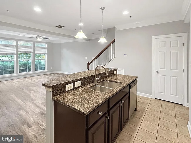 Photo - 3632 Holborn Pl