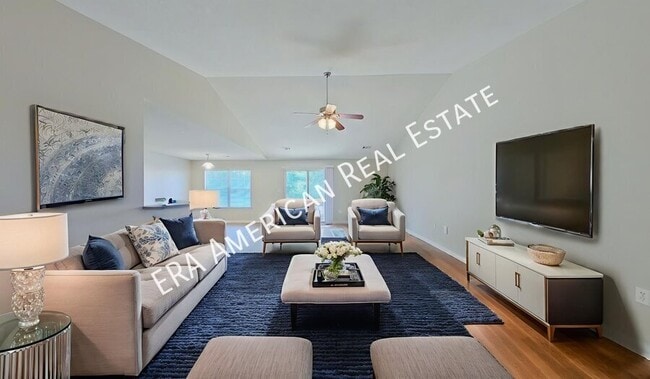 Photo - 160 Conquest Ave