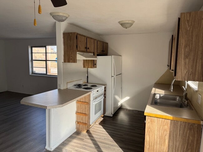 Photo - 2 Bedroom | 1.5 Bath | Located in Springfield!