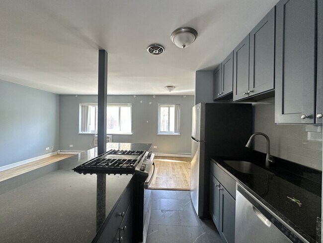 Photo - 663 W Grace St Unit 602