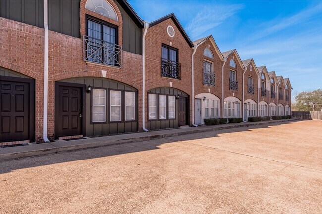 Photo - 1616 Avenue N Unit 4