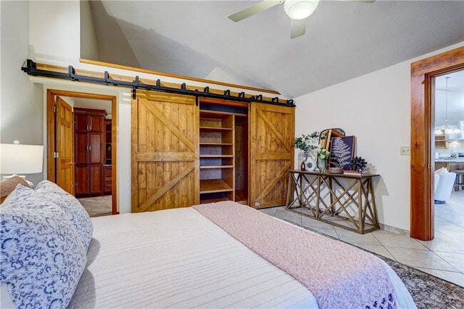 Photo - 2654 Whalen Rd