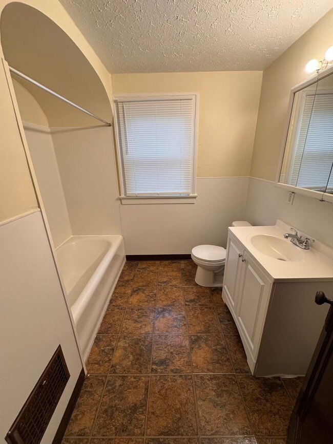 Photo - 157 Halls Heights Ave