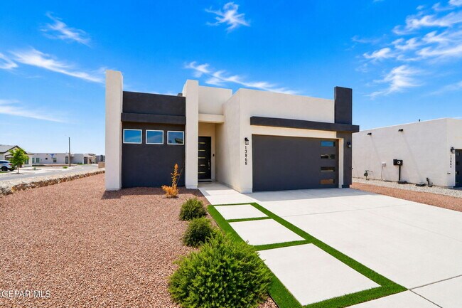 13868 Paseo de Loma Ct