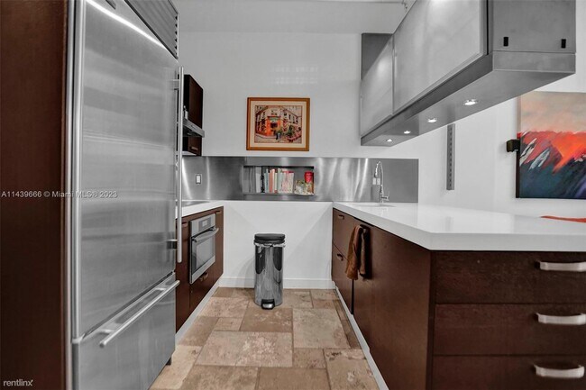 Photo - 1 br, 1.5 bath Condo - 690 SW 1st Ct Apt 2707 Unit Apt 2707