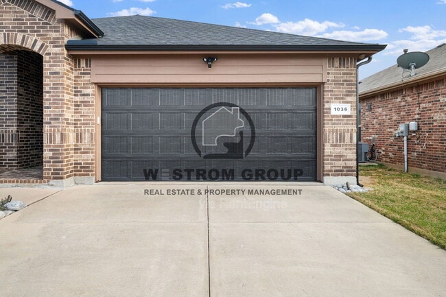 Photo - 1036 Cushing Dr