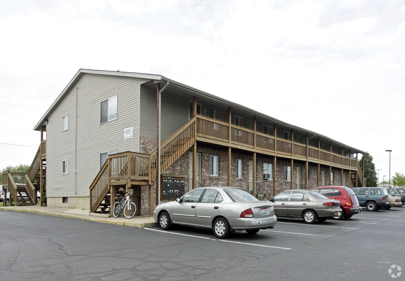 Photo - Evergreen Apartments