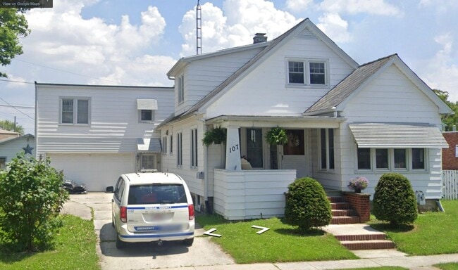 Photo - 107 Melmore St Unit 1