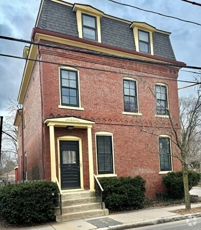 Building Photo - 162 Sherman St Unit 1 Rental