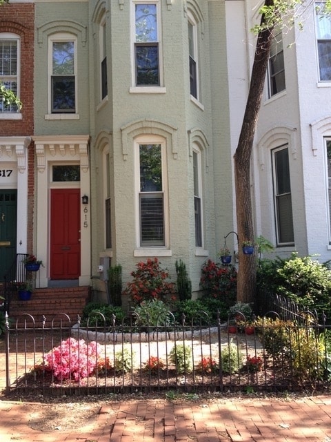 Building Photo - 615 A St SE Rental