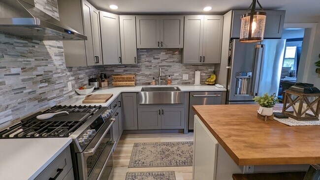 Photo - 76 Milk St Unit 1