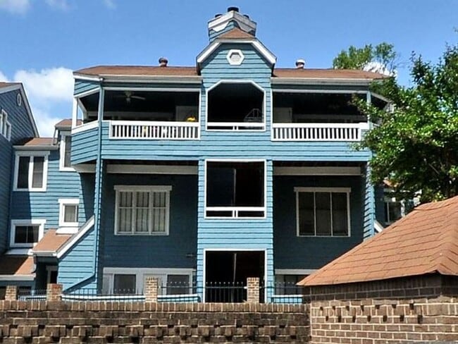 Building Photo - 4th  Ward Unit #94