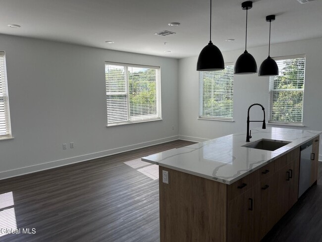 Photo - 1 Town Ctr Dr Unit 208