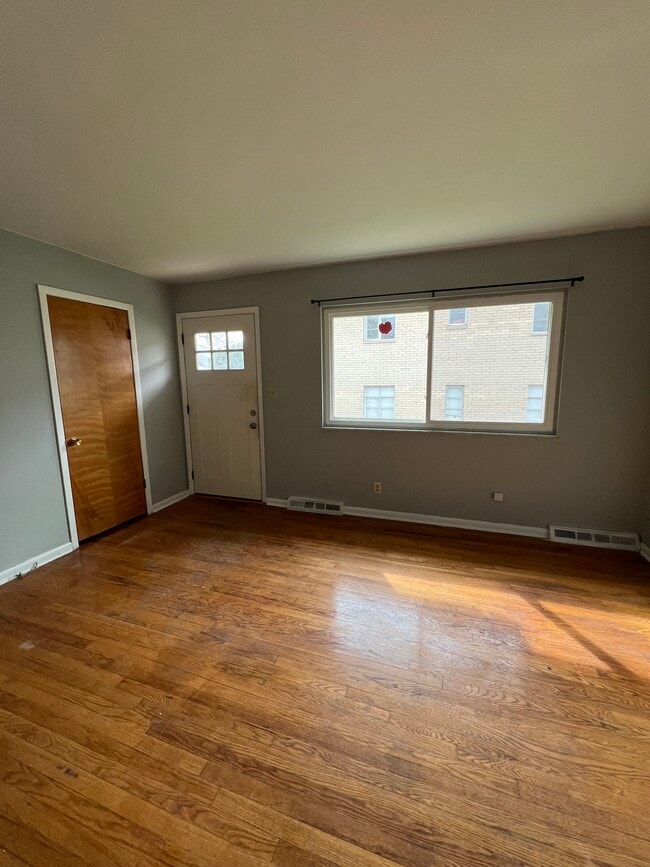 Photo - 1700 Liberty Dr Unidad 1698 Liberty drive