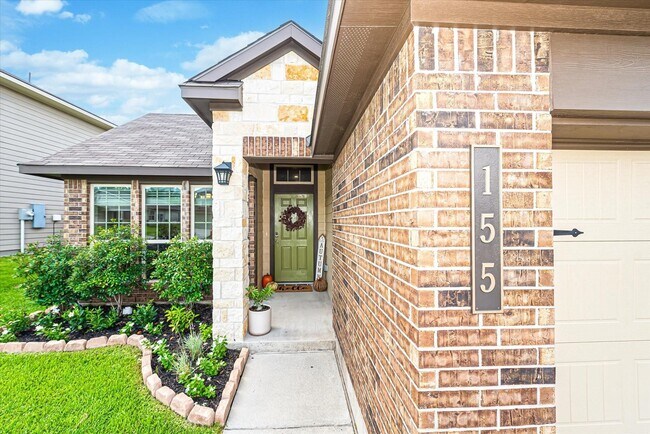 Photo - 155 Emery Oak Way