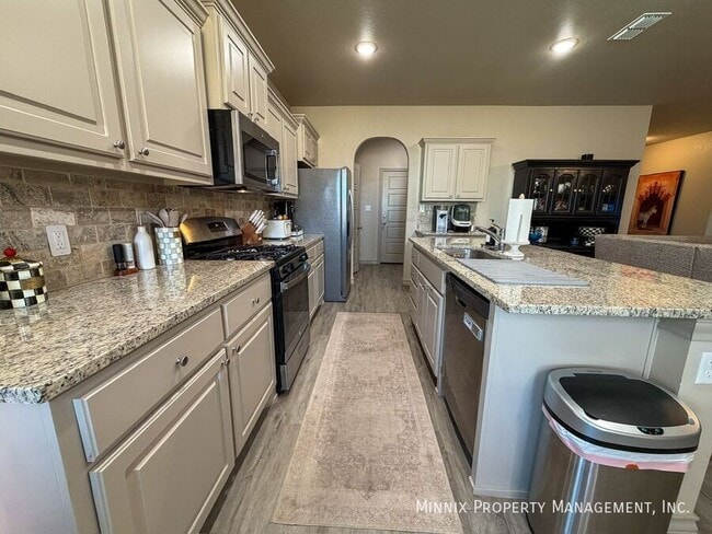 Photo - 7504 89th St