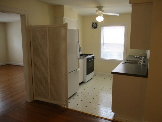 Photo - 2721 Brownsboro Rd Unit 2