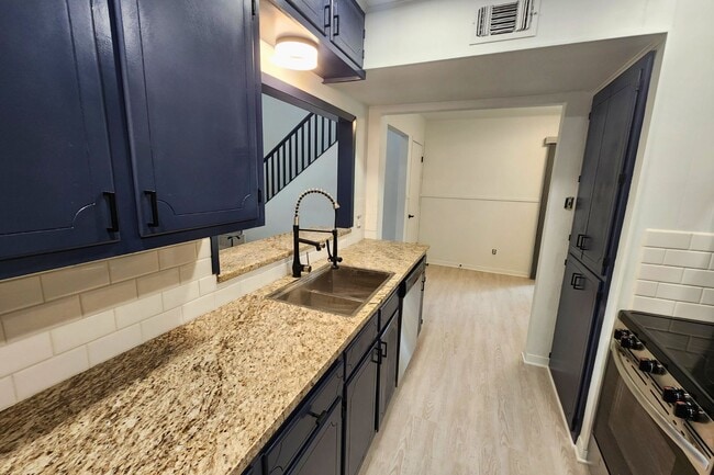 Photo - 103 Brentwood Dr