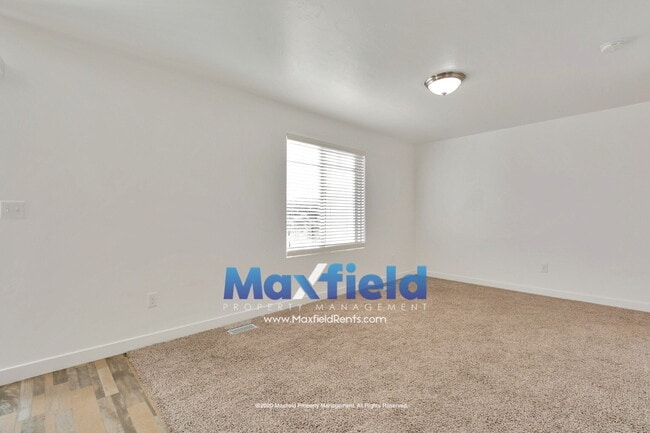 Photo - $1000 Off Rent -Townhouse Draper - 3 BD 2.5 BA 2 GA - 2250 Square Feet - New Carpet