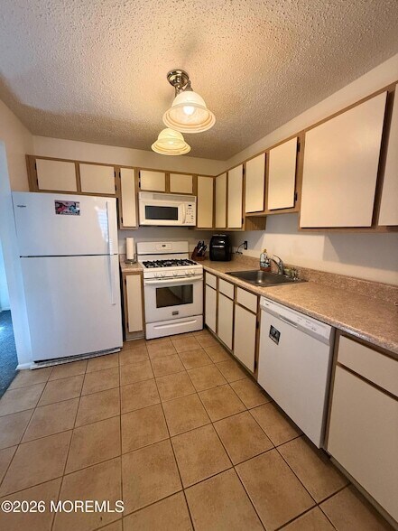 Photo - 305 Wildflower Ct